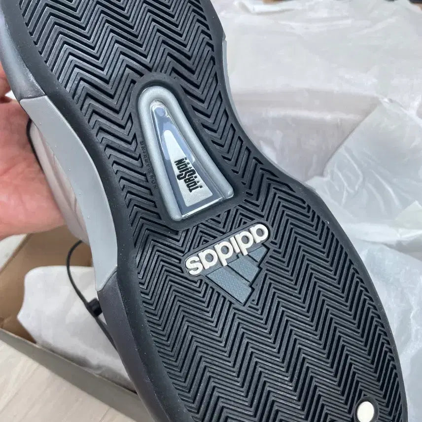[BUNJANG] Adidas Crazy 1 Matte Silver Basketball Shoes (Size 295) - New / 아디다스 크레이지 1 매트 실버 295 새상품