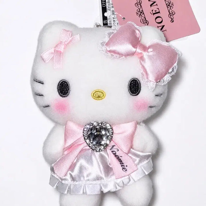 [BUNJANG] Sanrio Noemie Original Hello Kitty Doll Keychain / 최저가) 산리오 노에미 NOEMIE 오리지널 헬로키티 인형 키링