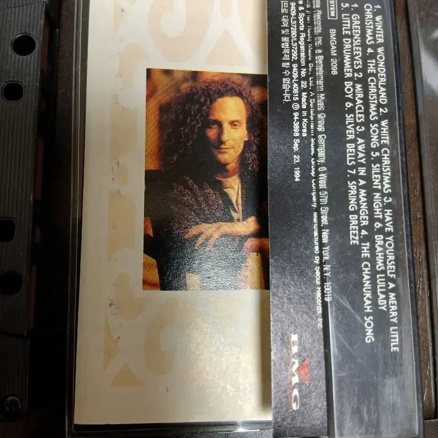 [BUNJANG] Kenny G Miracles: The Holiday Album Cassette Tape / 케니지 카세트테이프