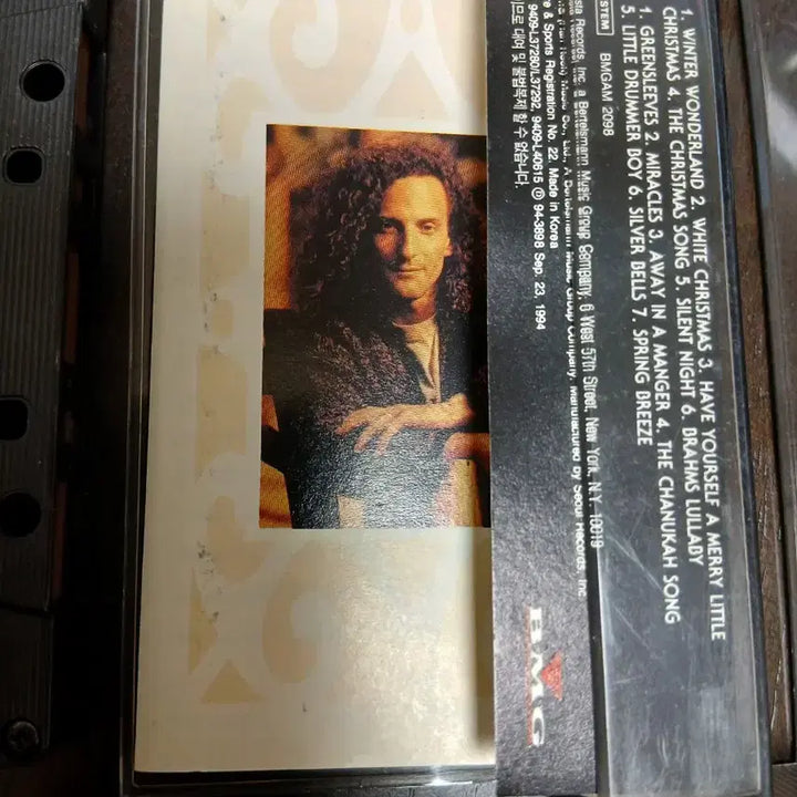 [BUNJANG] Kenny G Miracles: The Holiday Album Cassette Tape / 케니지 카세트테이프