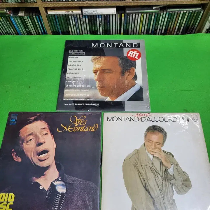 [BUNJANG] Yves Montand Chanson Vinyl LP Records (Set of 4) / -LP- 샹송 이브몽땅(IVES MONTAND) 음반 LP 4장