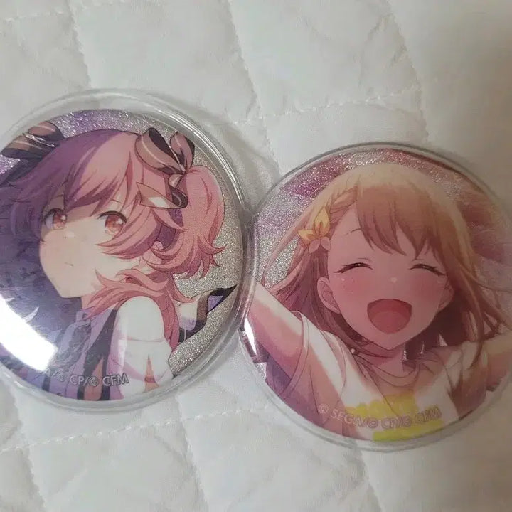 [BUNJANG] Project SEKAI Momoi Airi Hanasato Minori Keychain Bundle Set / 프로젝트세카이 모모이 아이리 하나사토 미노리 천클 복숭아빛색열쇠 캔뱃지