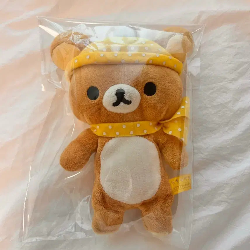 [BUNJANG] Rilakkuma Stuffed Toy with Hat and Scarf / 땡땡이 모자 목도리 리락쿠마 인형