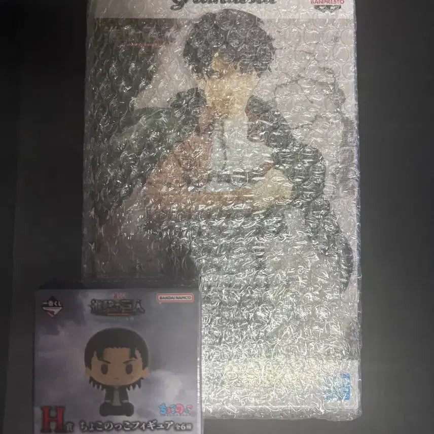 [BUNJANG] Grandista Levi &amp; Chokonoko Figure Set (Sealed) / 미개봉)그란디스타 리바이&amp;초코노코 피규어