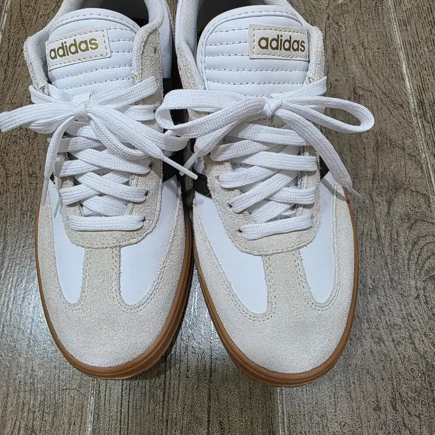 [BUNJANG] Adidas Sneakers Beige White 245mm / 아디다스 스니커즈 245mm