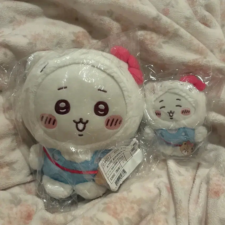 [BUNJANG] Sanrio x Chiikawa Collaboration Hello Kitty Plush Mascot Bundle Set / 산리오 치이카와 콜라보 헬로키티 누이 마스코트 일괄