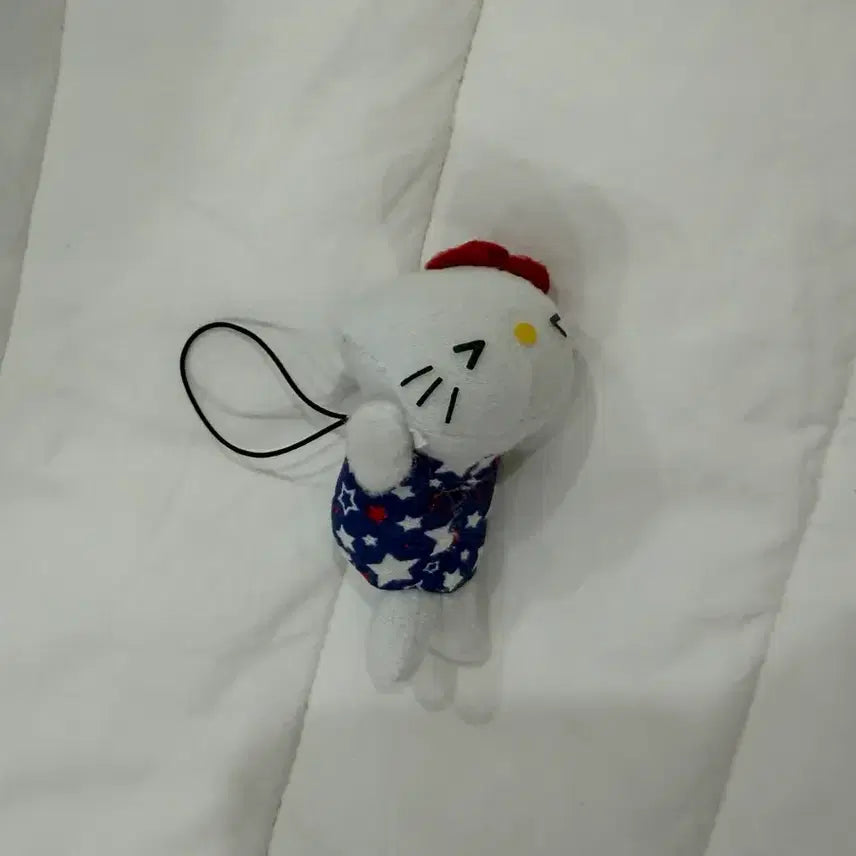 [BUNJANG] Vintage Hello Kitty "Poop" Charm with Winking Star Accent / 고전 헬로키티 똥 키링 윙크 별