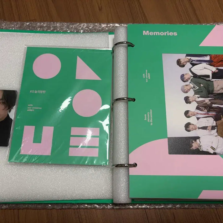 [BUNJANG] BTS Memories 2020 DVD Jungkook Photocard / 방탄소년단 bts 메모리즈 20 디비디 정국 포카 포함