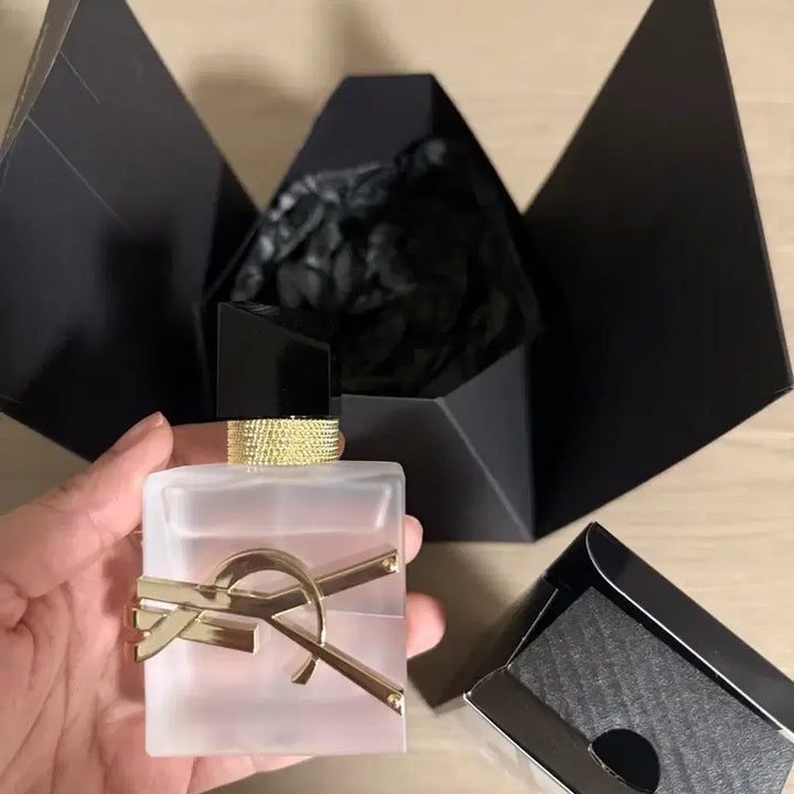 [SOLD OUT] 새제품)입생로랑 리브르 헤어미스트
