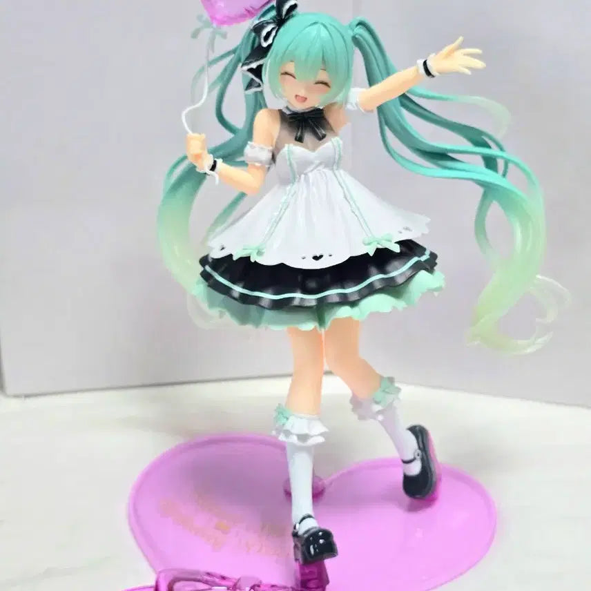 [BUNJANG] AMP 2025 Hatsune Miku Birthday Figure Taikure Limited Edition (Sealed) / 미개봉) 미쿠 AMP 2025 생일 birthday 피규어 타이쿠레 한정