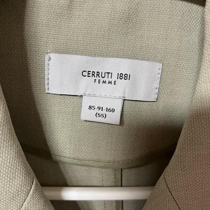 [SOLD OUT] 세루티 1881 여성 반팔 자켓 55