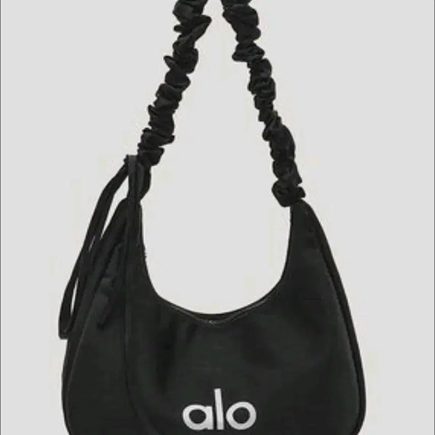[BUNJANG] Alo Yoga Shirring Shoulder Bag Black / 새거 알로 요가 셔링 숄더백 블랙 알로가방 알로크로스백 알로호보백