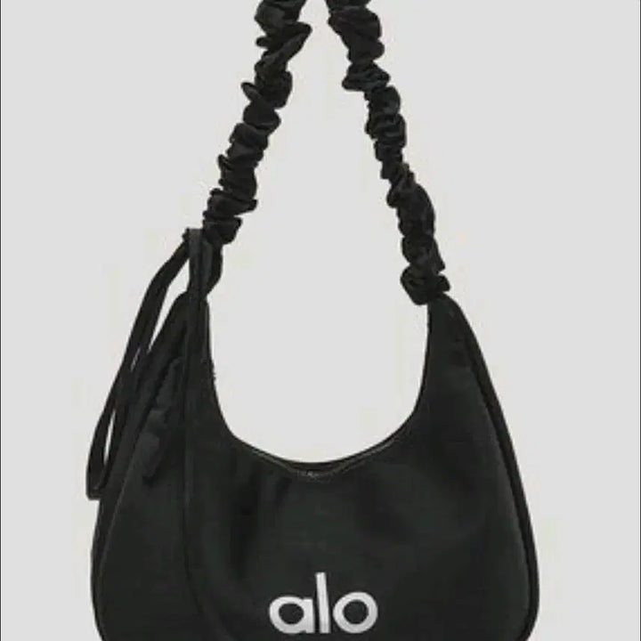 [BUNJANG] Alo Yoga Shirring Shoulder Bag Black / 새거 알로 요가 셔링 숄더백 블랙 알로가방 알로크로스백 알로호보백