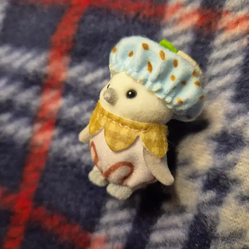 [BUNJANG] Sylvanian Families Long-tailed Tit Happy Sweets Kuji Prize G Figure / 실바니안 오목눈이 뱁새 해피스위츠 쿠지 g상 피규어