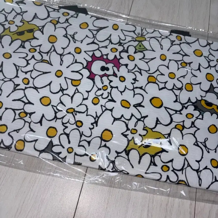 [BUNJANG] G-Dragon Joan Friends Reusable Bag White / 지드래곤 조앤프렌즈 리유저블 백 화이트