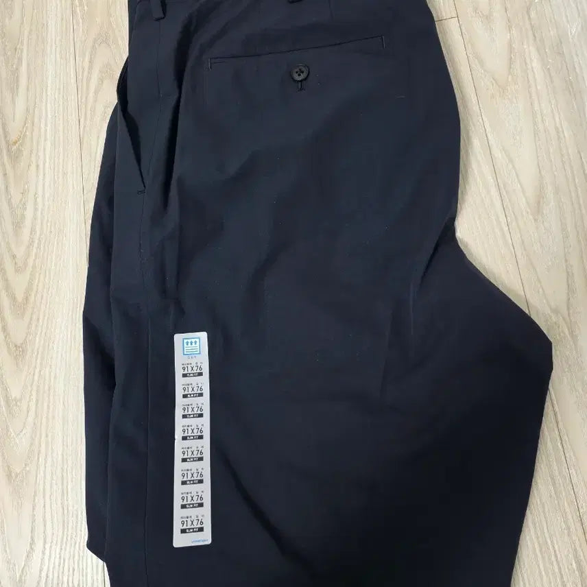 [BUNJANG] Uniqlo Light Comfort Stretch Ankle Pants Navy 91 / [91] 유니클로 감탄팬츠 (라이트) 네이비 91 76