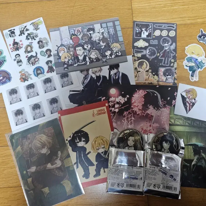 [BUNJANG] Limbus Company Merchandise Bundle (Yisang, Hong Lu, Sinclair, Heathcliff, Rodion, Ishmael) / 림버스 컴퍼니 공굿 비공굿 일괄(이상홍루싱클레어로쟈등등)