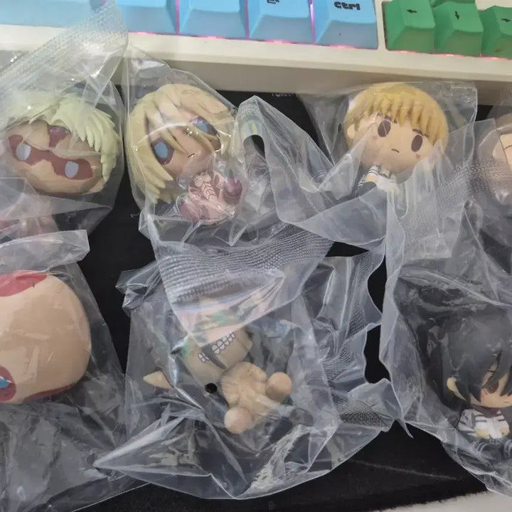 [BUNJANG] Attack on Titan Chokonokko Figures Bundle Set / 진격의거인 초코노코 h,i상 일괄 판매