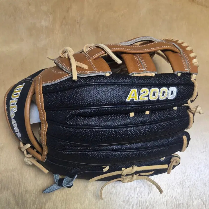 [SOLD OUT] 윌슨 2023 A2000 1799SS 외야 글러브 좌투 WBW100976