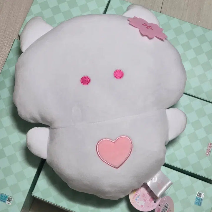 [BUNJANG] Tsuburana Hitomi Yell Cherry Blossom Clione Plush / 츠부라나 히토미 yell 벚꽃 클리오네 인형