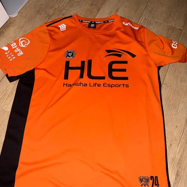 [BUNJANG] Hanwha Life Esports 2024 Worlds Jersey Orange Size 105 / 2024 한화생명e스포츠 월즈 유니폼 주황색 105사이즈 hle lck