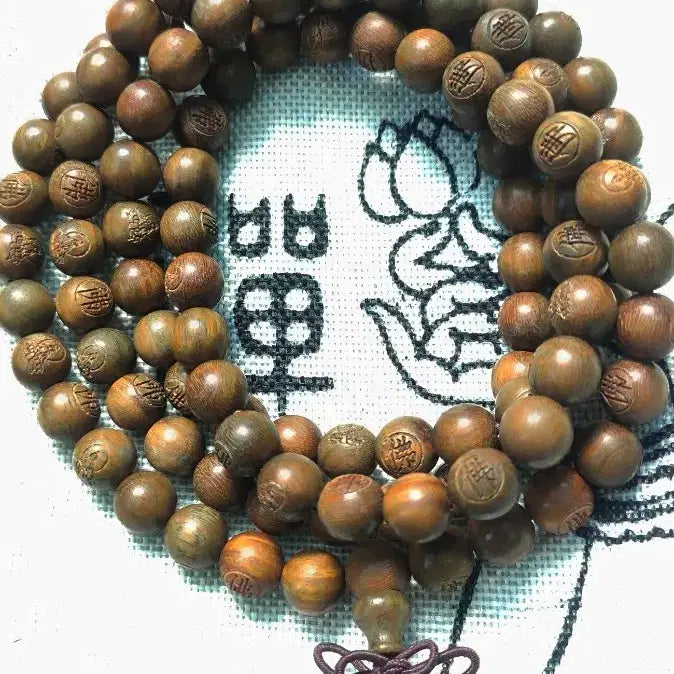 [BUNJANG] Antique Argentinian Green Sandalwood 108 Prayer Beads with Buddha Imprint (Scent: Strong) / 아르헨티나 녹단 불 관세음보살 (향: 중상) 8mm108염주 8mm