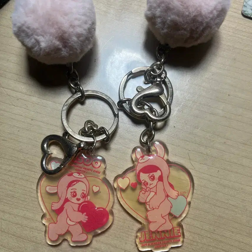 [BUNJANG] BLACKPINK Jennie Jisoo Keychain / 블랙핑크 제니 지수 키링