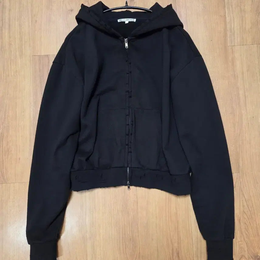 [SOLD OUT] 밀로아카이브 데미지 쇼트 후디 집업 M