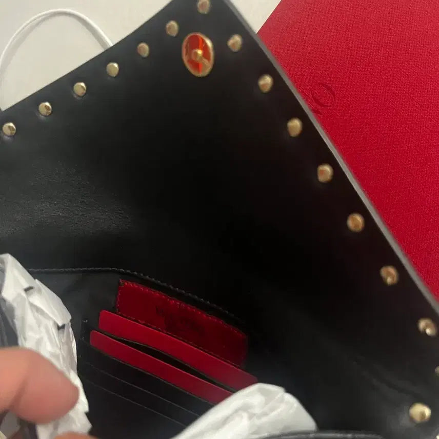 [BUNJANG] Valentino Rockstud Envelope Clutch / (정품)발렌티노 락스터드 엔벨롭 클러치