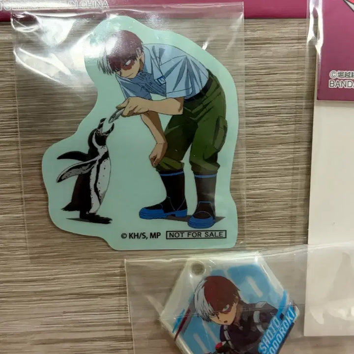[BUNJANG] My Hero Academia Ichiban Kuji Todoroki Shoto Sticker and Keyring Set (Sealed) / [미개봉] 나히아 제일복권 하위상 토도로키 쇼토