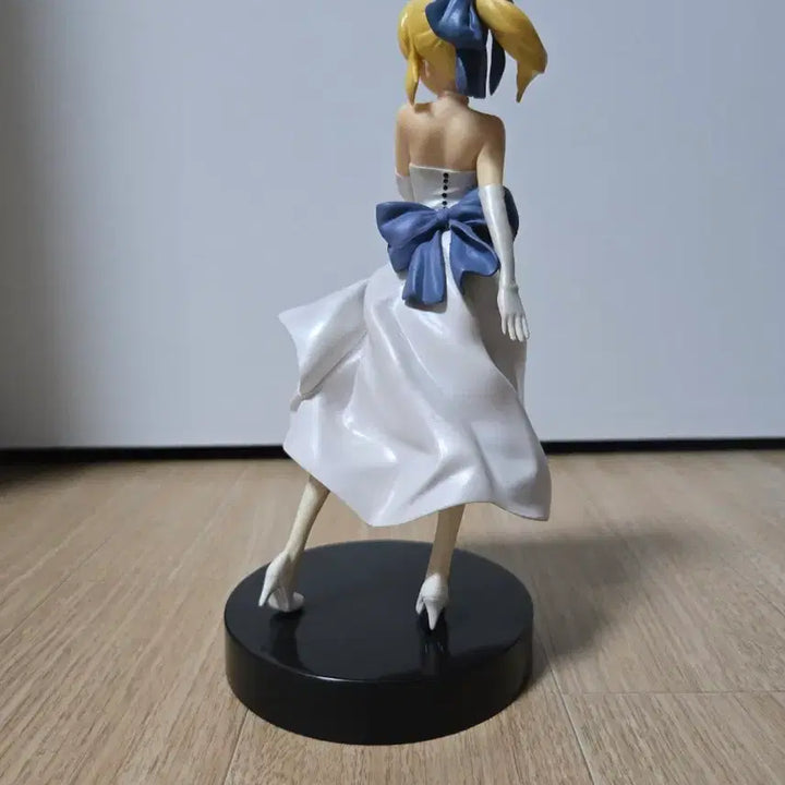 [BUNJANG] Saber Wedding Dress Version Figure / 세이버 피규어 웨딩드레스