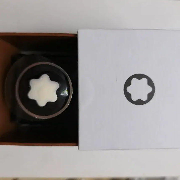 [BUNJANG] Montblanc James Purdey &amp; Sons Cigar Ink (Unsealed Box) / 몽블랑 제임스 퍼디앤손 시가 잉크 미개봉(박스씰링 뜯어짐)