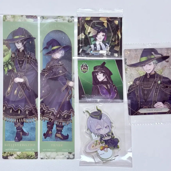 [BUNJANG] Twisted Wonderland Diasomnia Merchandise Bundle Set (Opened Display Items) / 트위스테 디아솜니아 굿즈 일괄