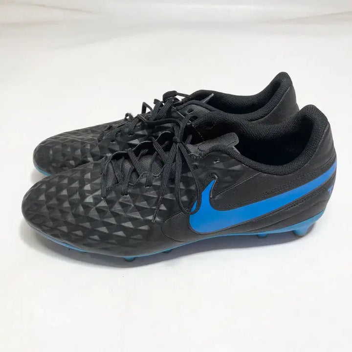 [SOLD OUT] 나이키 티엠포 레전드8 클럽 축구화 270