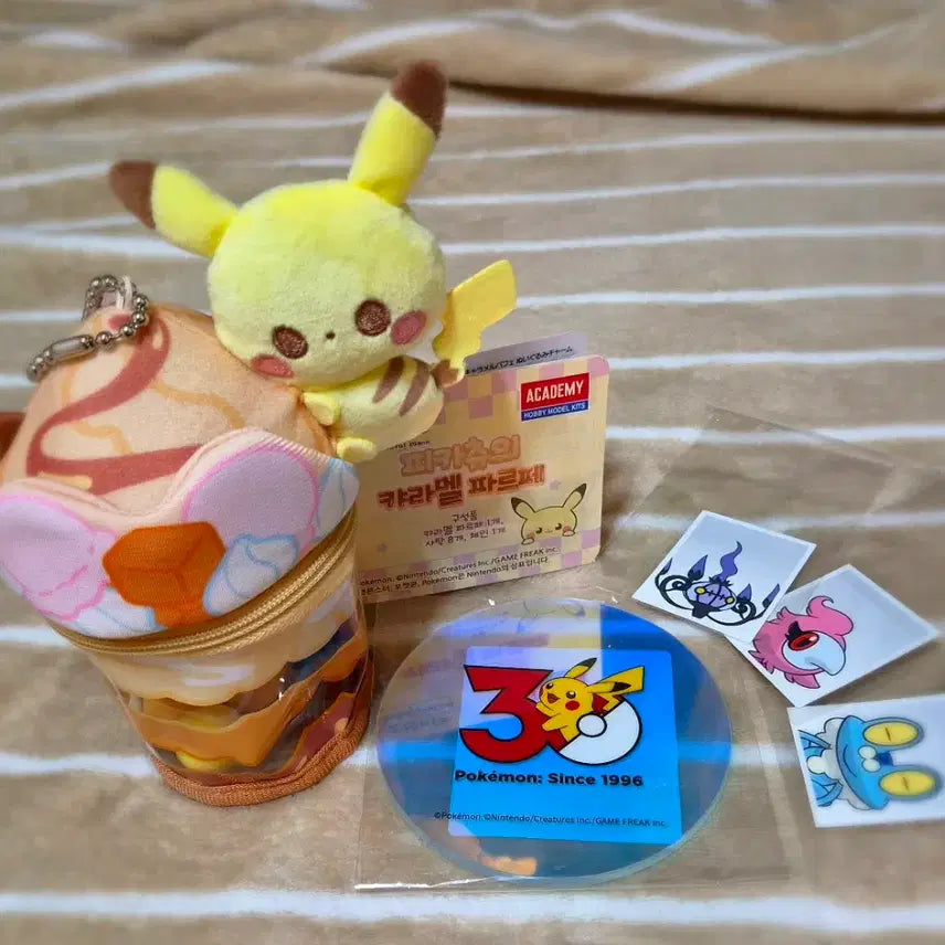 [BUNJANG] Pokemon Pocket Monsters Parfait Pikachu Plush + Coaster + Photo Set Bundle / 포켓피스 피카츄 파르페인형+코스터+증명사진3종 일괄