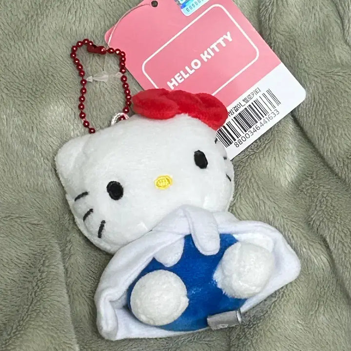 [BUNJANG] Sanrio Hello Kitty Cardigan Costume Plush Keychain / 택0,새상품) 산리오 헬로키티 가디건 코스튬 인형 키링