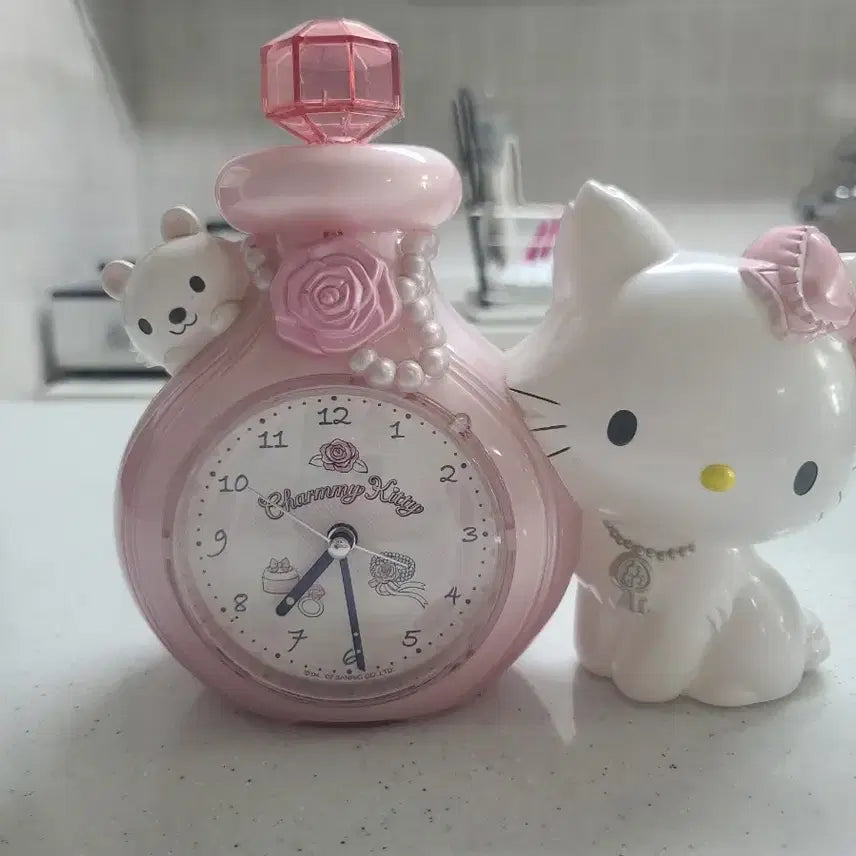 [BUNJANG] Classic Hello Kitty Pink Alarm Clock / 고전 헬로키티 핑크 알람 시계