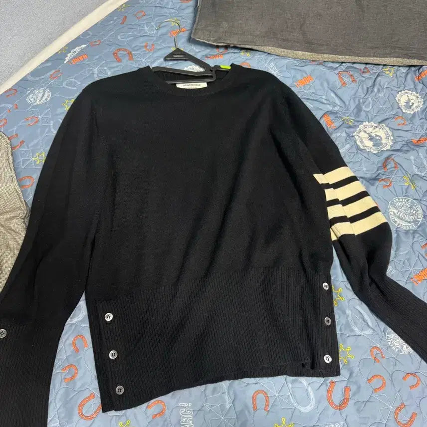 [BUNJANG] Thom Browne Cashmere Knit Sweater / 톰브라운 캐시미어 니트