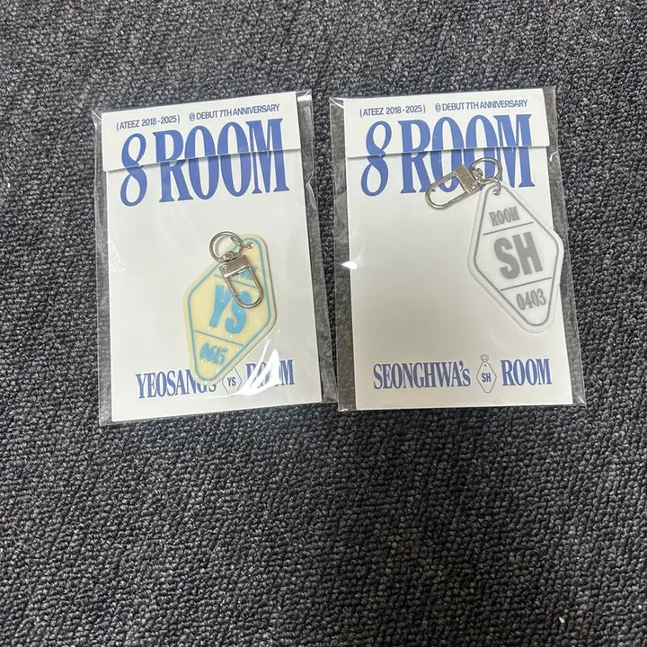 [BUNJANG] ATEEZ 8ROOM Keyring Yeosang Seonghwa Sealed / 에이티즈 8ROOM 키링 여상 성화 미개봉