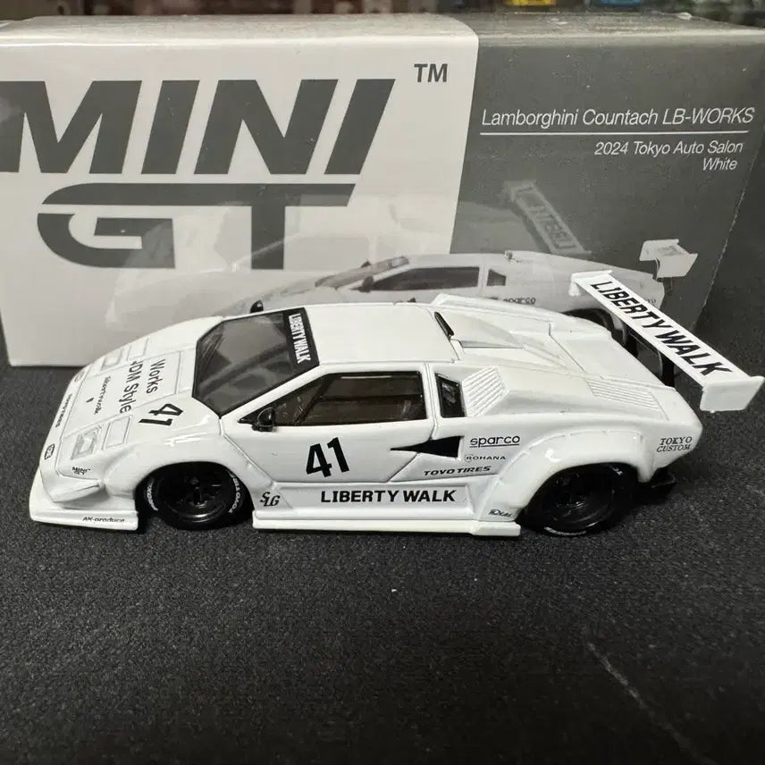 [BUNJANG] Mini GT Liberty Walk Countach White / 미니지티 리버티워크 996 쿤타치 화이트 minigt