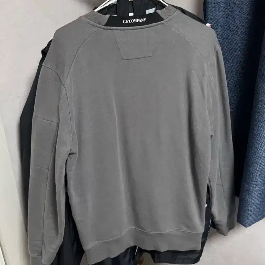 [BUNJANG] CP Company Crewneck Sweatshirt / Cp컴퍼니 맨투맨
