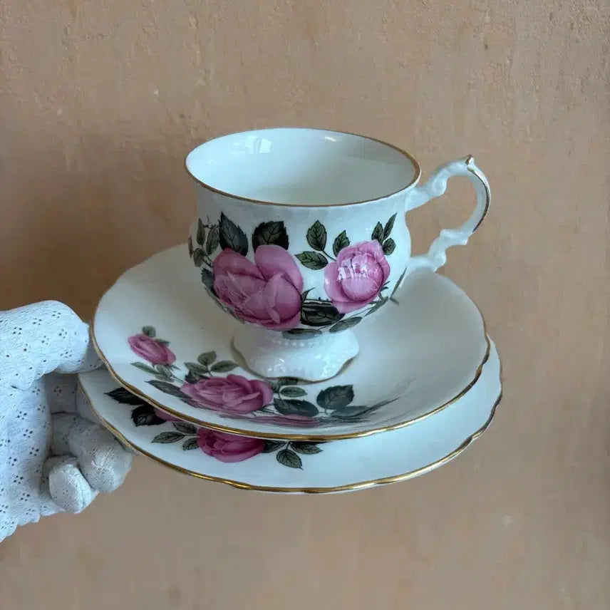 [BUNJANG] G.C. Co. Bone China Trio - Vintage English Rose &amp; Gold Trim / 영국 빈티지 지누인 본차이나 트리오