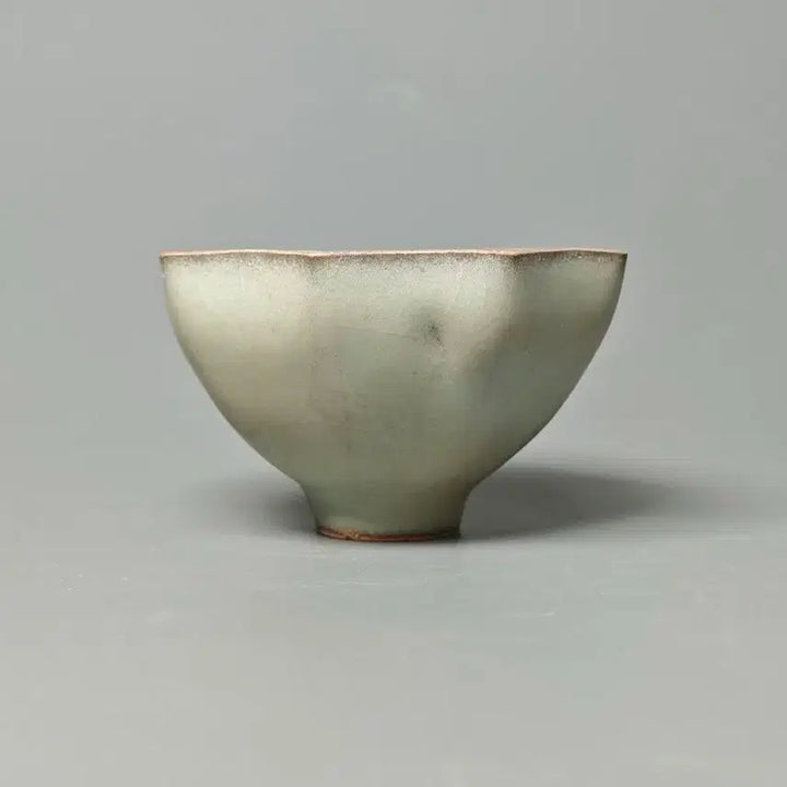 [BUNJANG] Chinese Qing Dynasty Early Longquan Celadon Eight-Petal Flower Rimmed Cup / [진품] 청나라 초기 용천요 팔능화구 잔 중국도자기 골동품 수집품