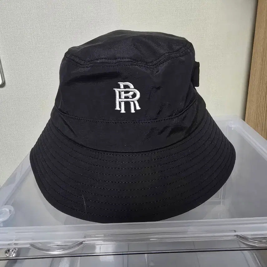 [BUNJANG] Rainmaker Bucket Hat / 레인메이커 버킷햇