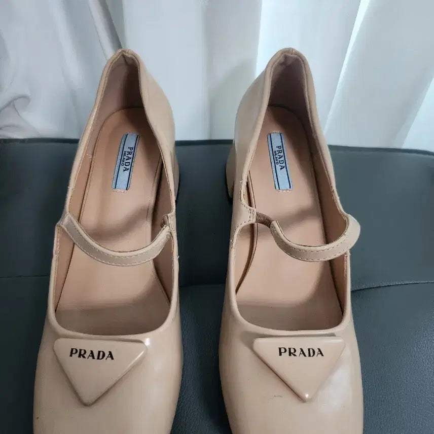 [SOLD OUT] 프라다 샌들 펌프스 힐 구두 단화