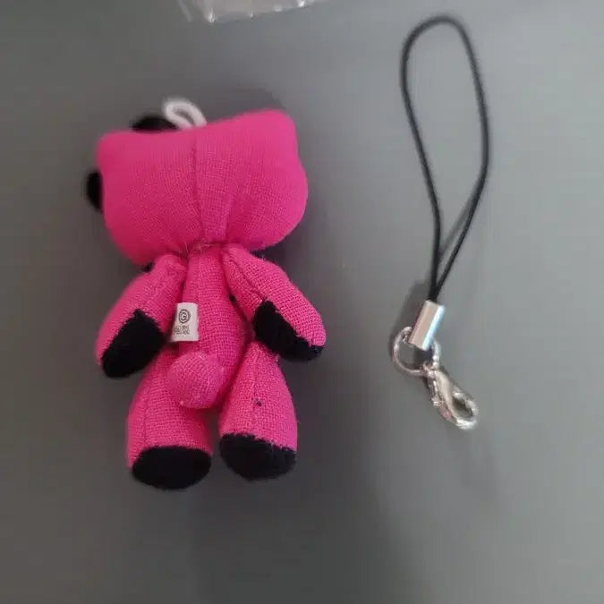 [BUNJANG] Sanrio Hello Kitty Hot Pink Keychain 2006 / 고전키티 핫핑크 키링