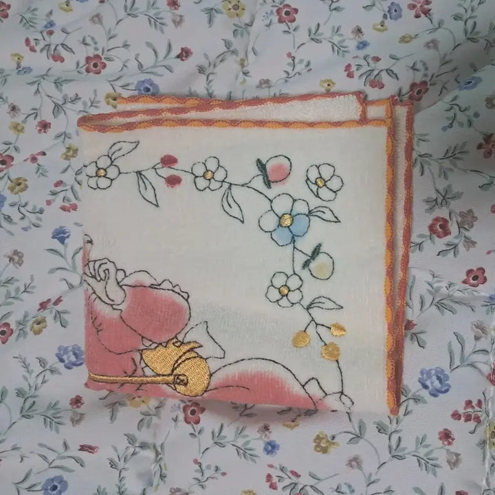 [BUNJANG] Studio Ghibli Whisper of the Heart Handkerchief Official Merchandise Authentic / 지브리 귀를 기울이면 손수건 공식 굿즈 정품
