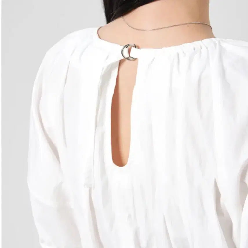 [BUNJANG] Eight Seconds Round Neck Volume Blouse L / 새제품 에잇세컨즈 라운드넥 볼륨 블라우스 L