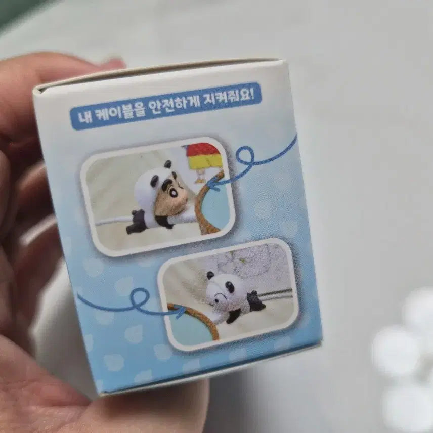 [BUNJANG] Official Crayon Shin-chan Shiro Cable Holder Set / 정품) 짱구 흰둥이 케이블 홀더 새제품