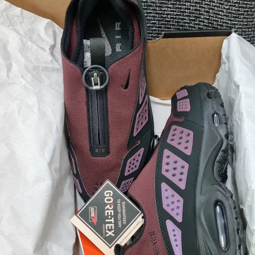 [SOLD OUT] (여성) 에어맥스 SNDR GTX (고어텍스)버건디(235~250mm)